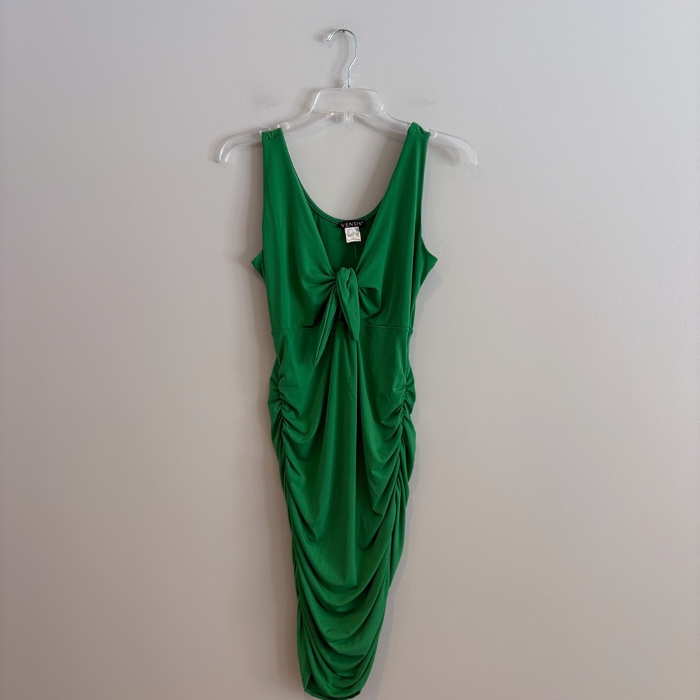 VENUS Green Ruched Midi Dress